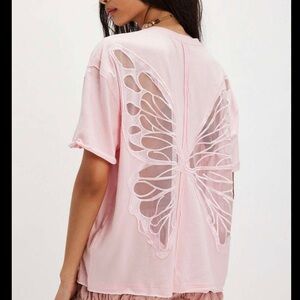NWT Free People x Tricia Fix|| Tricia Fix Butterfly Tee in Petal Pink Large